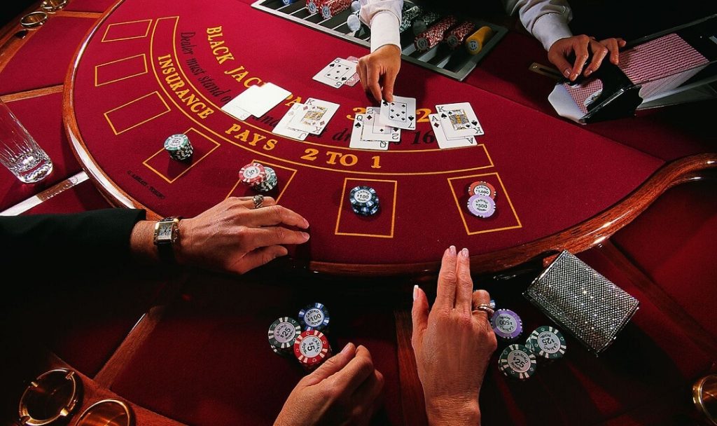 Chơi Baccarat BK8 không chỉ có yếu tố may rủi mà còn có chiến thuật 2