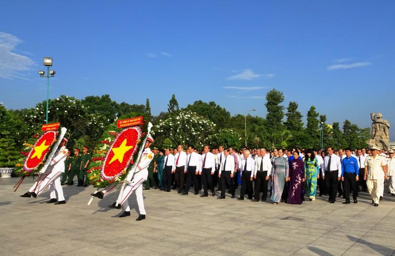 Bài viết tri ân các anh hùng liệt sỹ nhân ngày 27/7 (số 1)