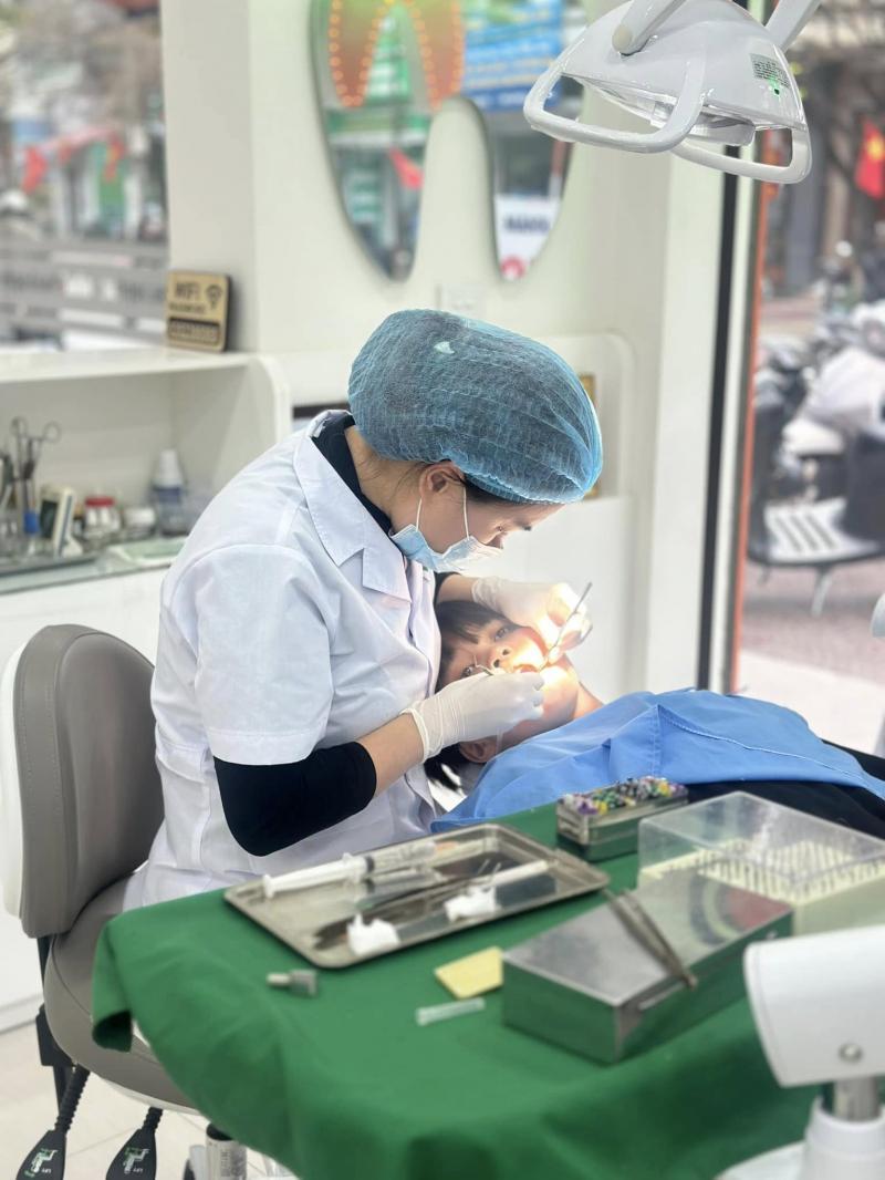 Nha Khoa Hợp Lực‎